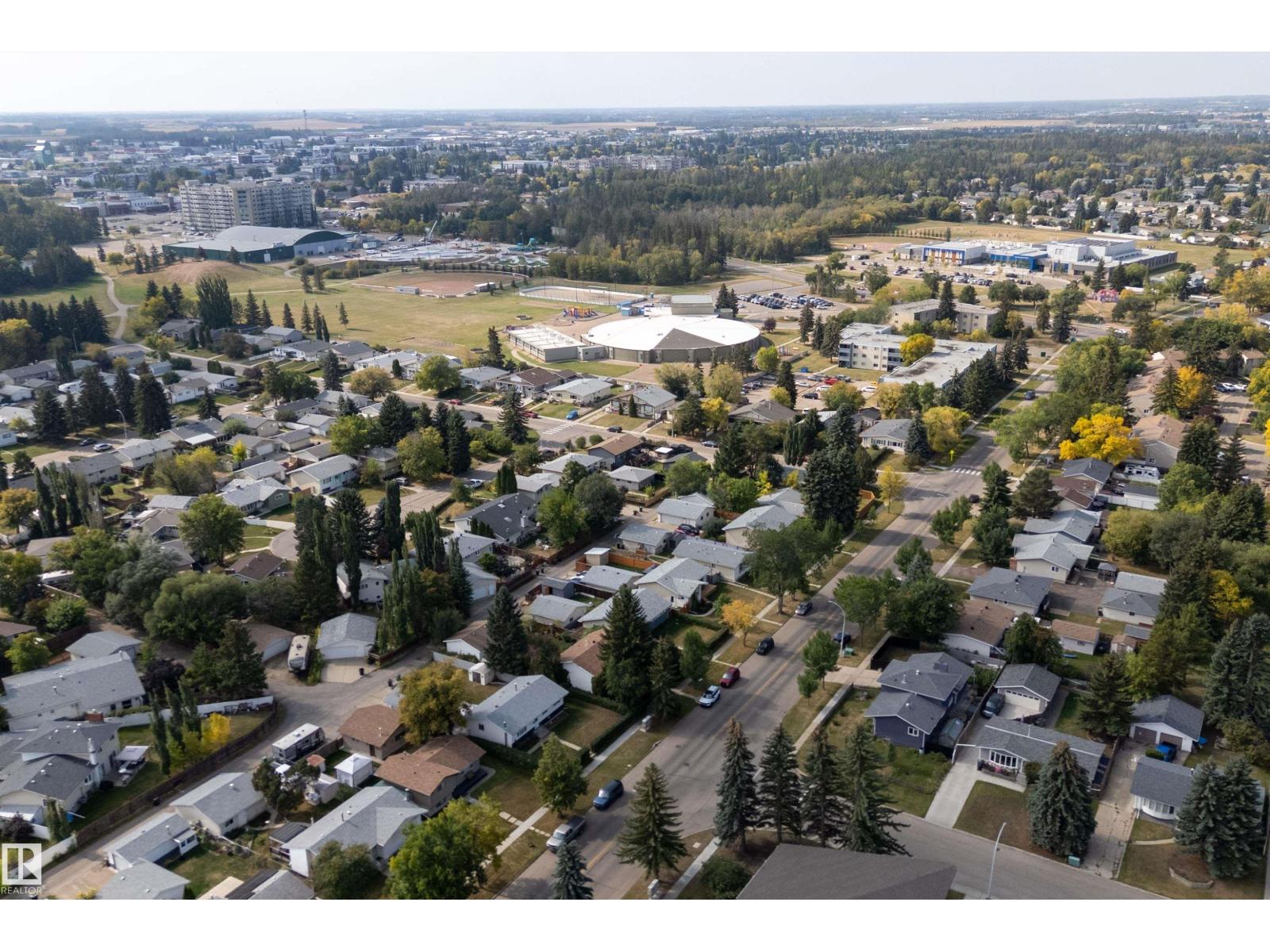 114 BROOKWOOD DR, Spruce Grove