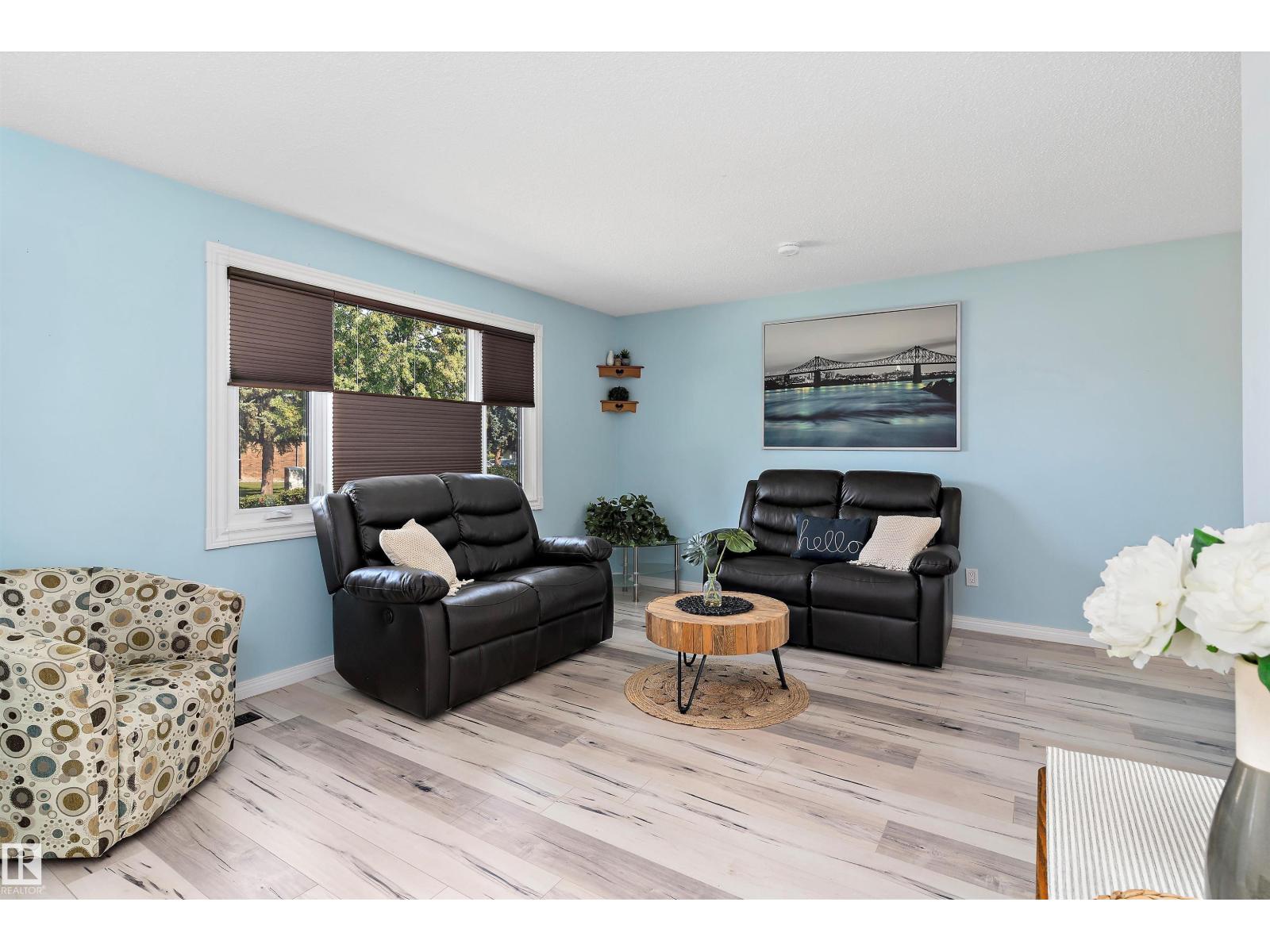 114 BROOKWOOD DR, Spruce Grove