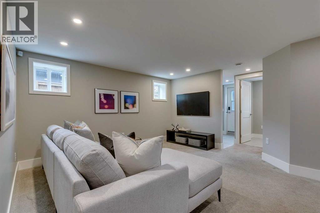 Single Family House 4 Level for Sale in   Street SW Wildwood Calgary 