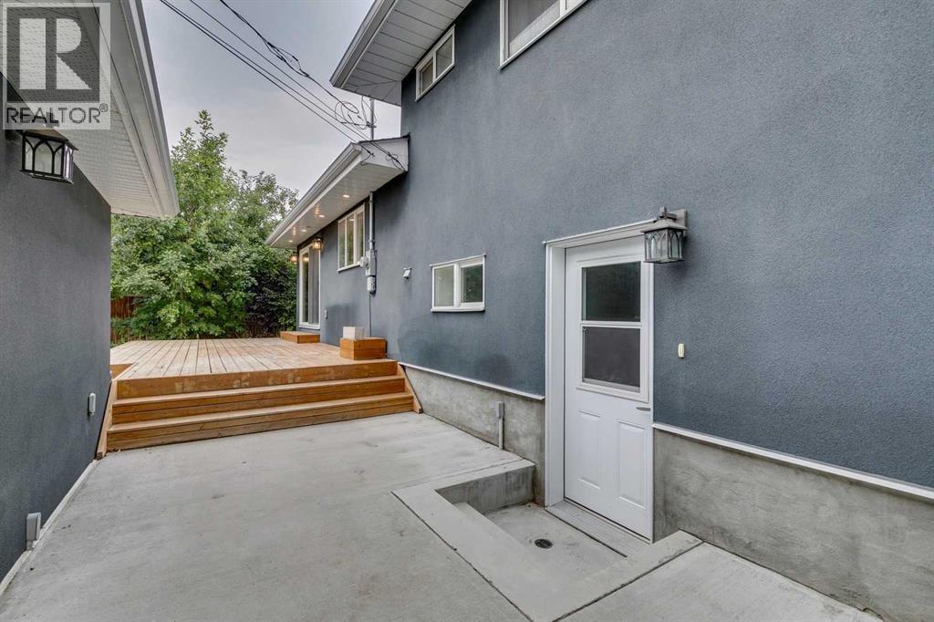 Single Family House 4 Level for Sale in   Street SW Wildwood Calgary 