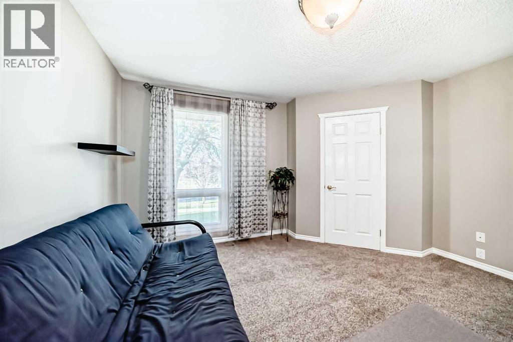 Single Family House Bungalow for Sale in   Avenue NE Pineridge Calgary 