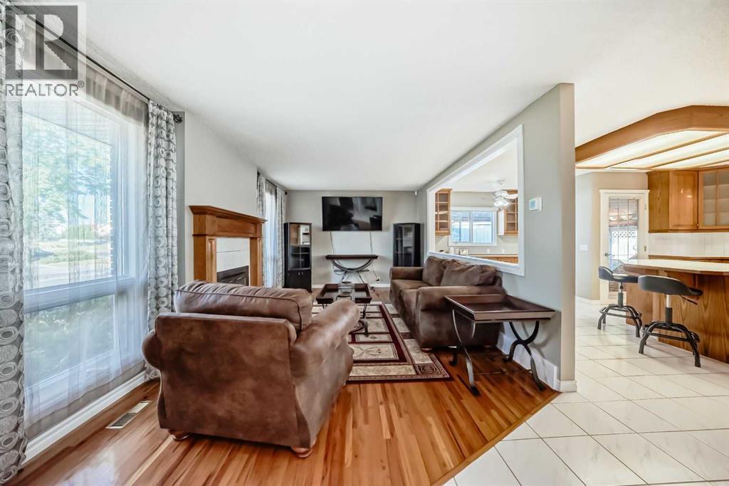 Single Family House Bungalow for Sale in   Avenue NE Pineridge Calgary 