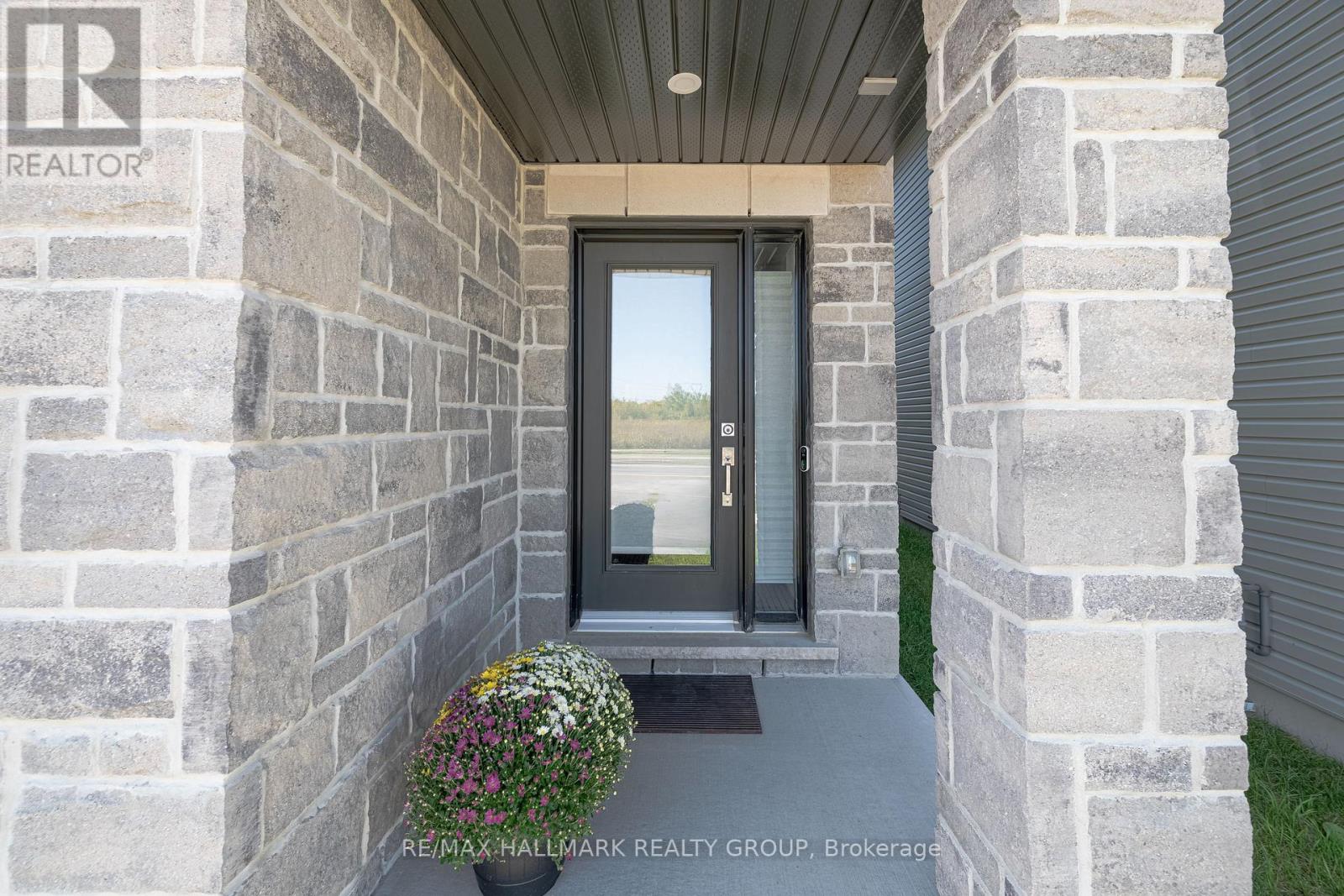 Magnificent front entry