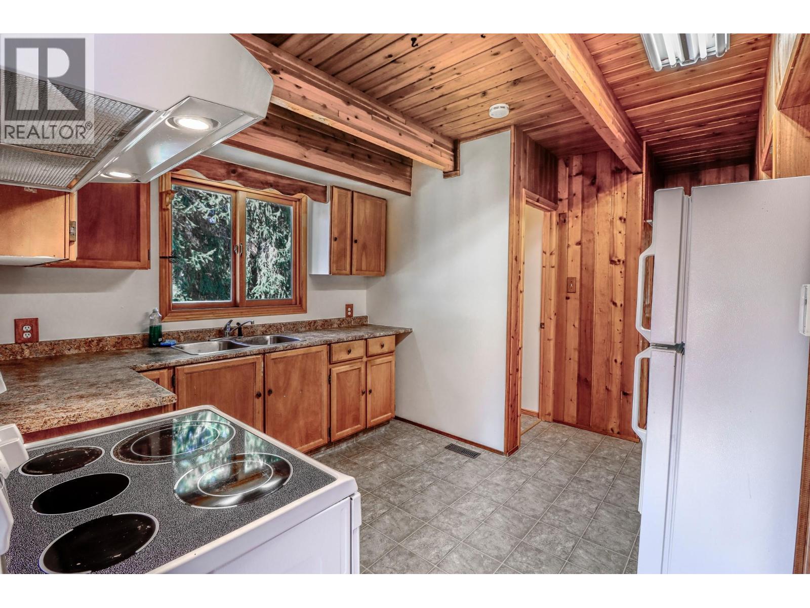 1377 PAUL Road, Kimberley