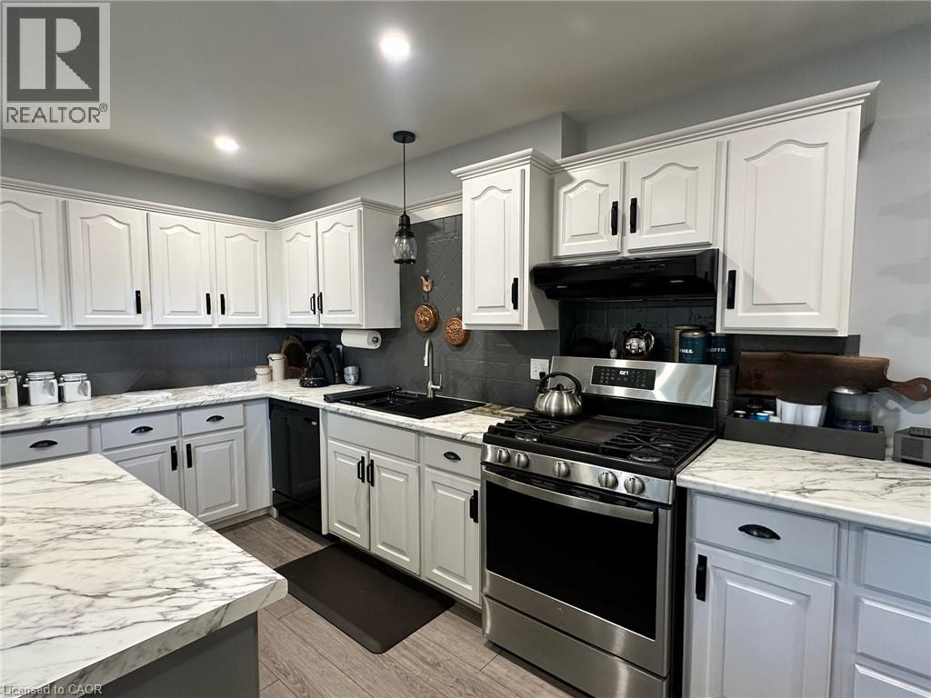 102 JARRETT Place - 23