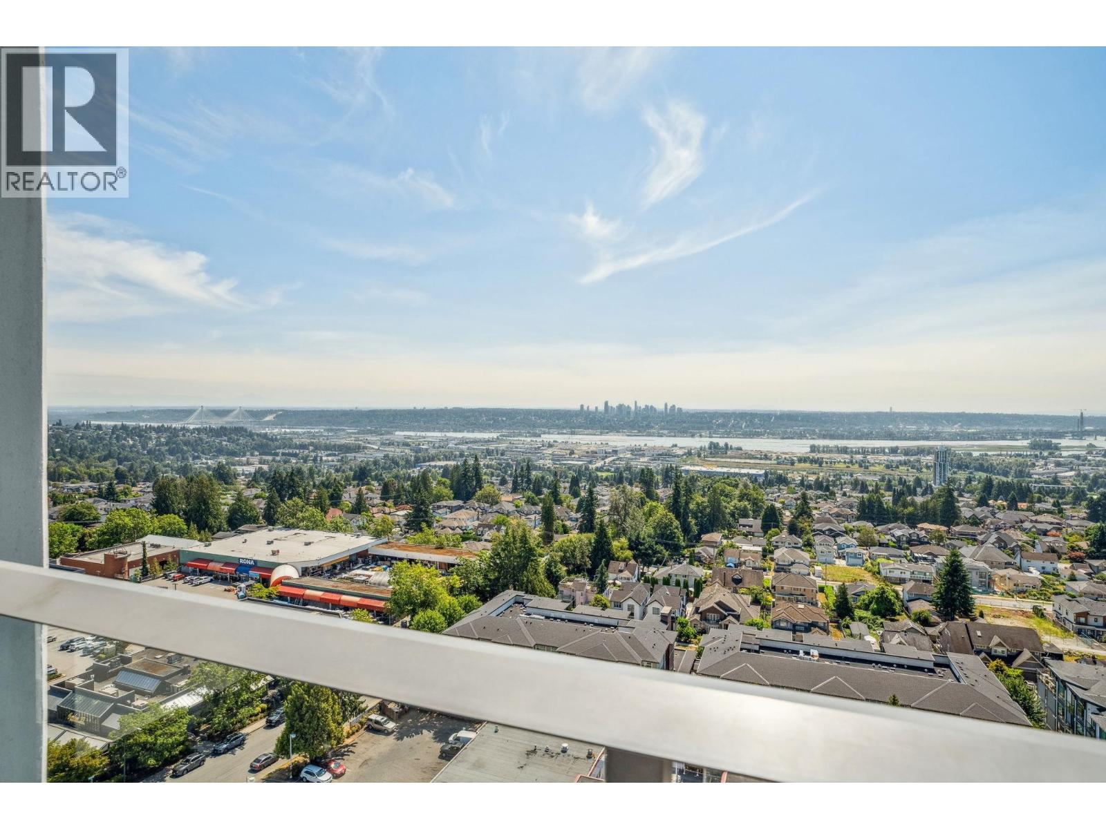 1905 958 RIDGEWAY AVENUE, Coquitlam