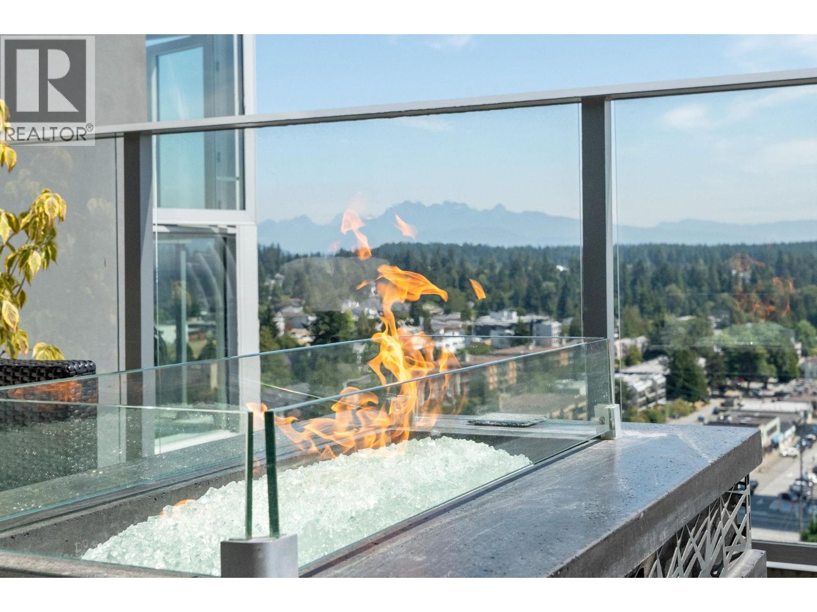 1905 958 RIDGEWAY AVENUE, Coquitlam