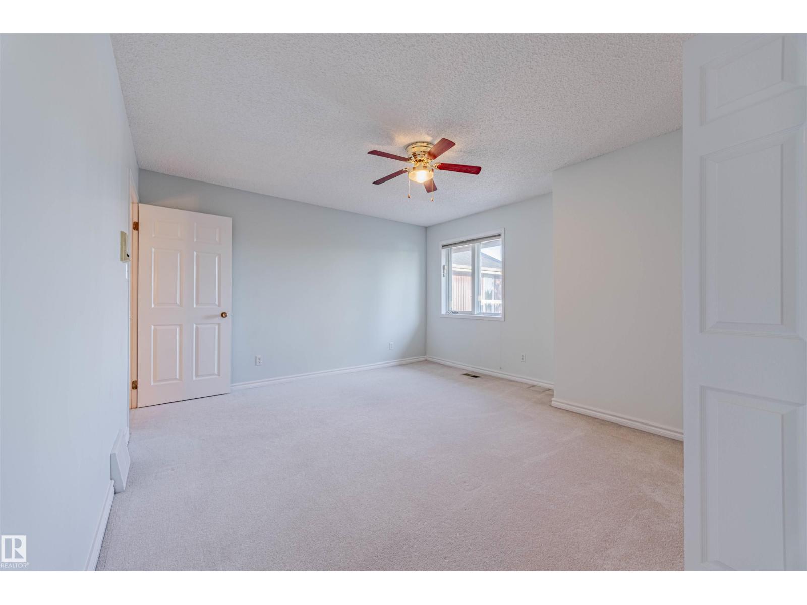 1602 106 ST NW, Edmonton