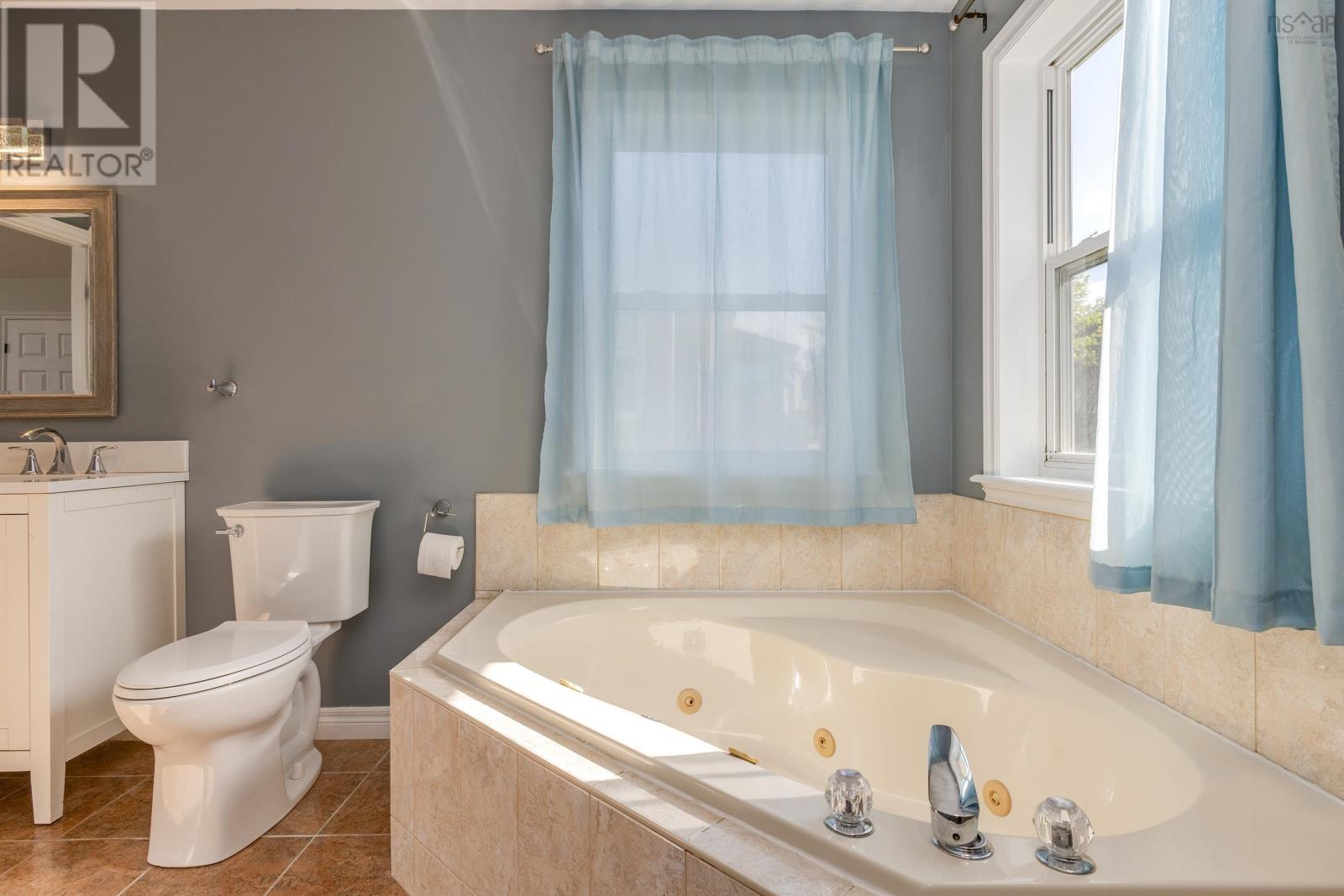 Property 23 of 42 of 246 Langbrae Drive