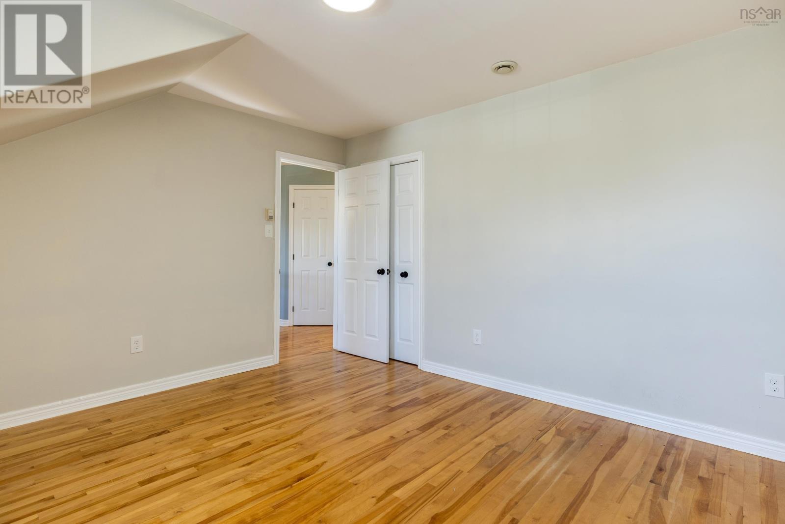 Property 25 of 42 of 246 Langbrae Drive