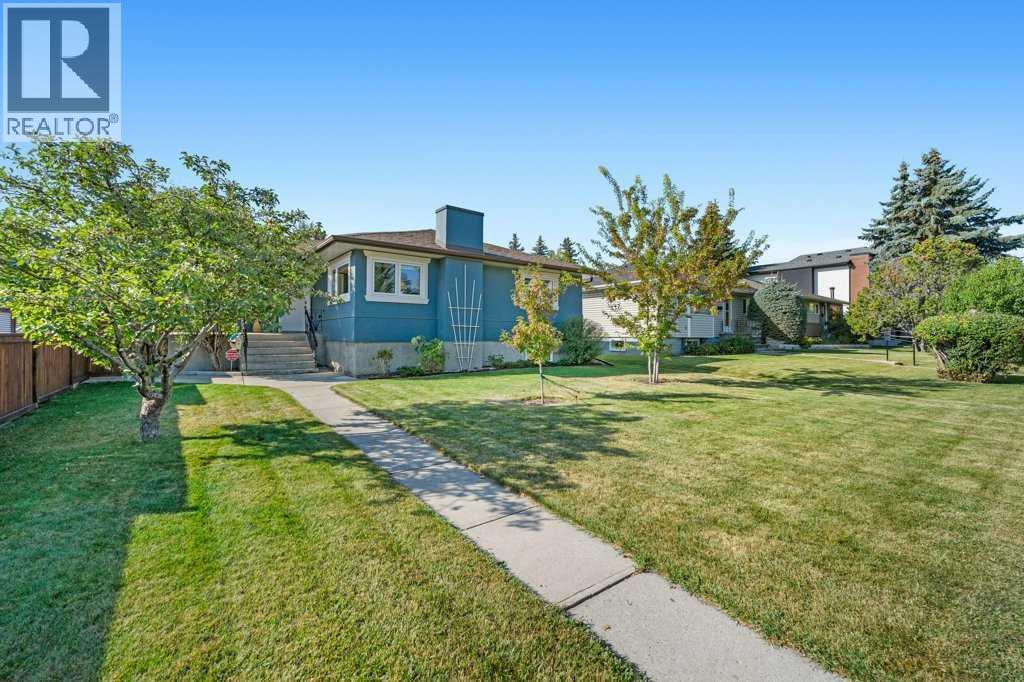 Single Family House Bungalow for Sale in   Avenue NE Renfrew Calgary 
