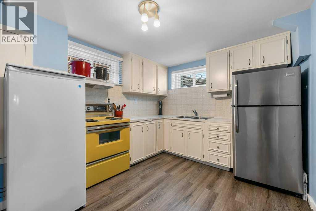 Single Family House Bungalow for Sale in   Avenue NE Renfrew Calgary 