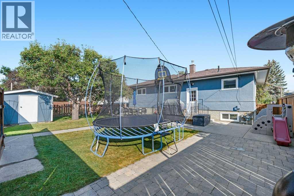 Single Family House Bungalow for Sale in   Avenue NE Renfrew Calgary 