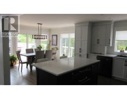 22 Lakeside Drive thumbnail 15