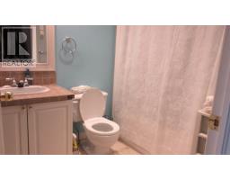 22 Lakeside Drive thumbnail 32