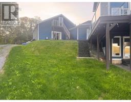 22 Lakeside Drive thumbnail 7