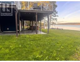 22 Lakeside Drive thumbnail 8