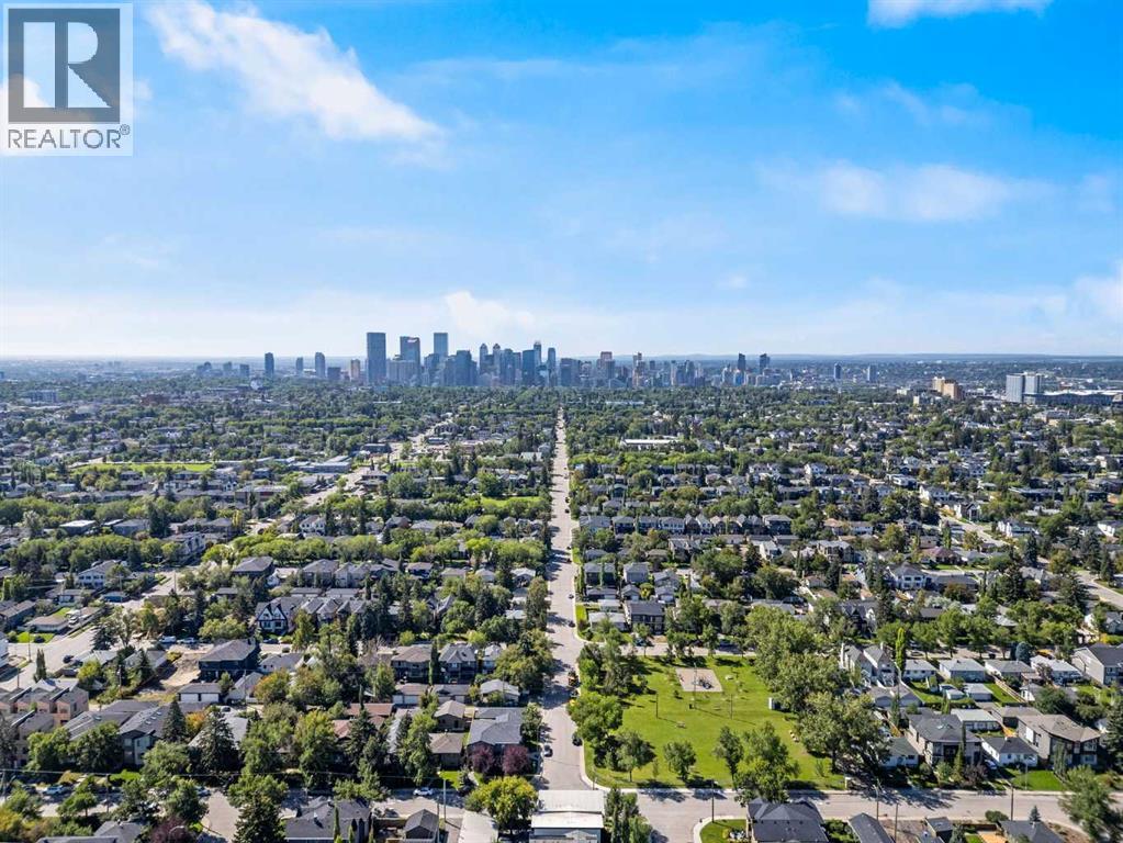 Single Family House for Sale in   Avenue NW Mount Pleasant Calgary 