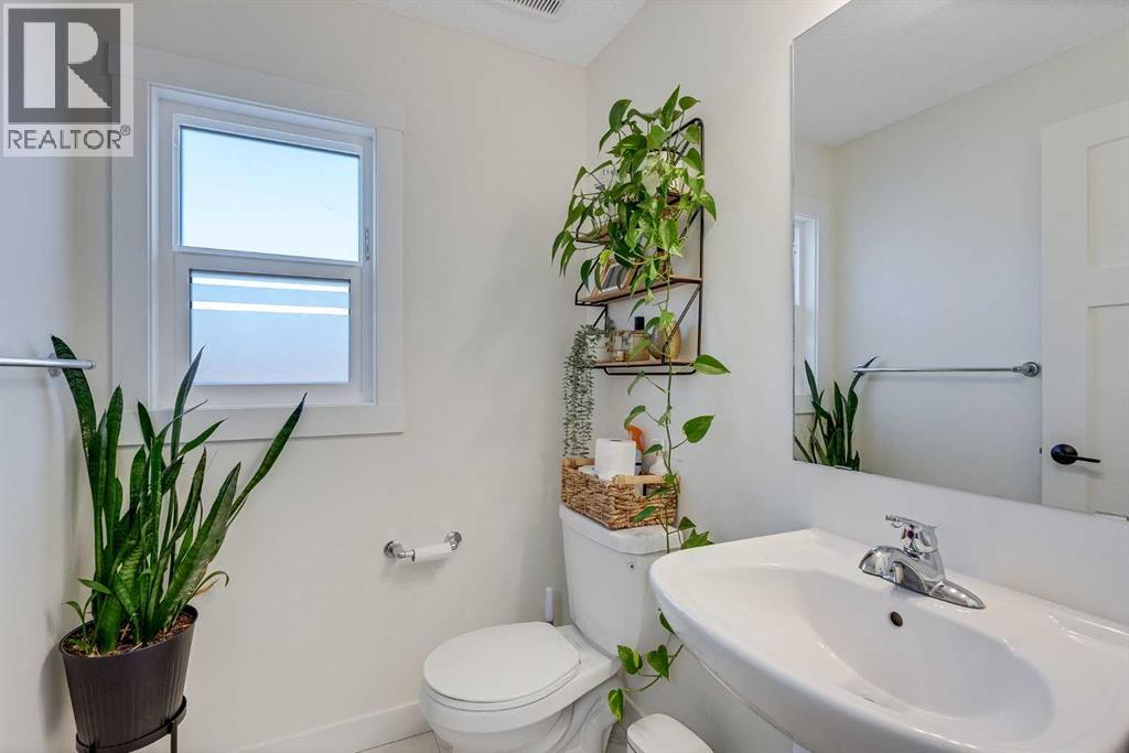 Single Family House for Sale in  Lucas Crescent NW Livingston Calgary 