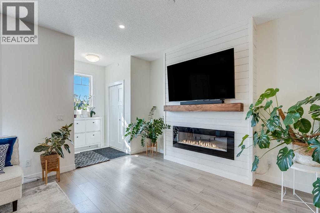Single Family House for Sale in  Lucas Crescent NW Livingston Calgary 