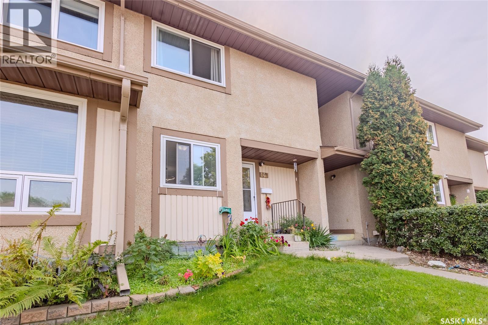 Single Family House for Sale in   McKercher DRIVE Saskatoon 