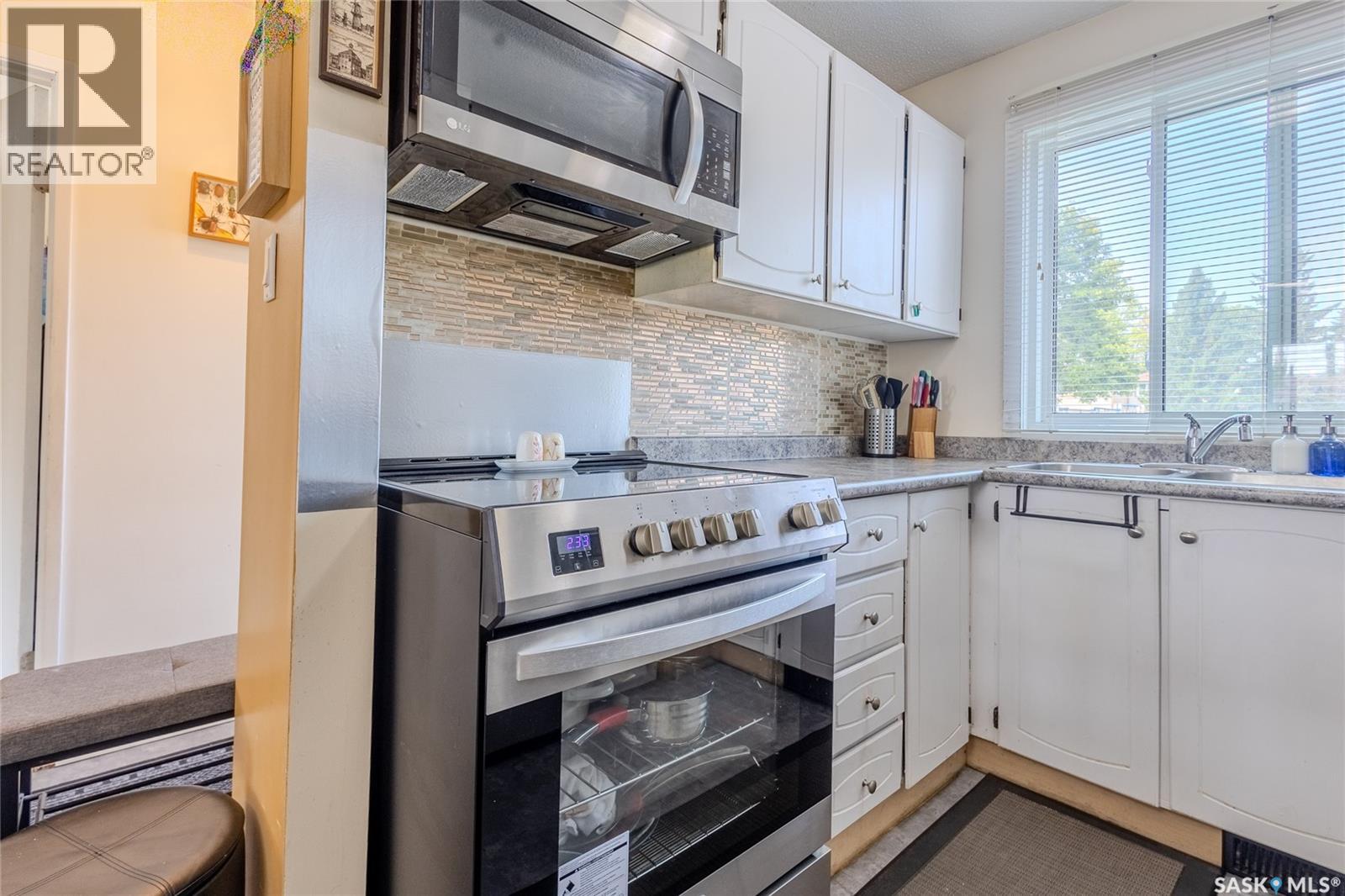 Single Family House for Sale in   McKercher DRIVE Saskatoon 