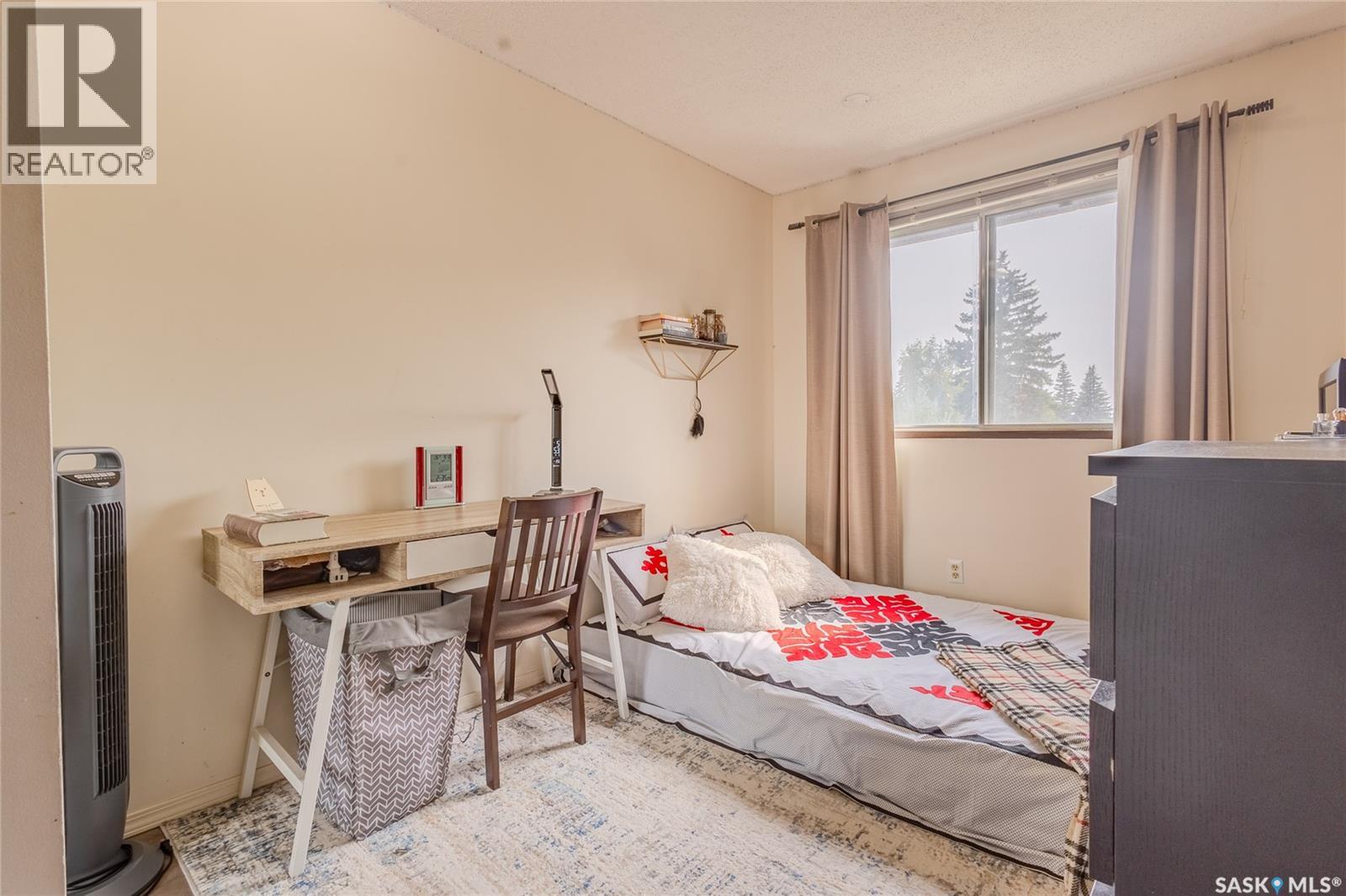 Single Family House for Sale in   McKercher DRIVE Saskatoon 