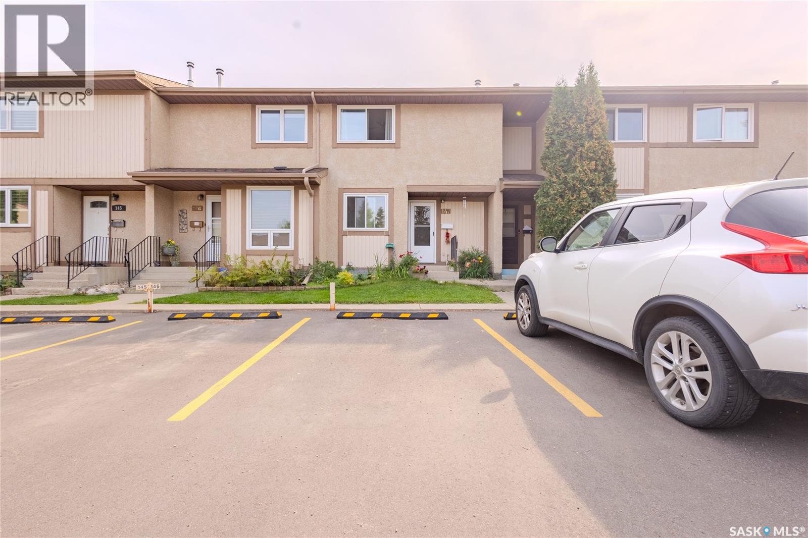 Single Family House for Sale in   McKercher DRIVE Saskatoon 