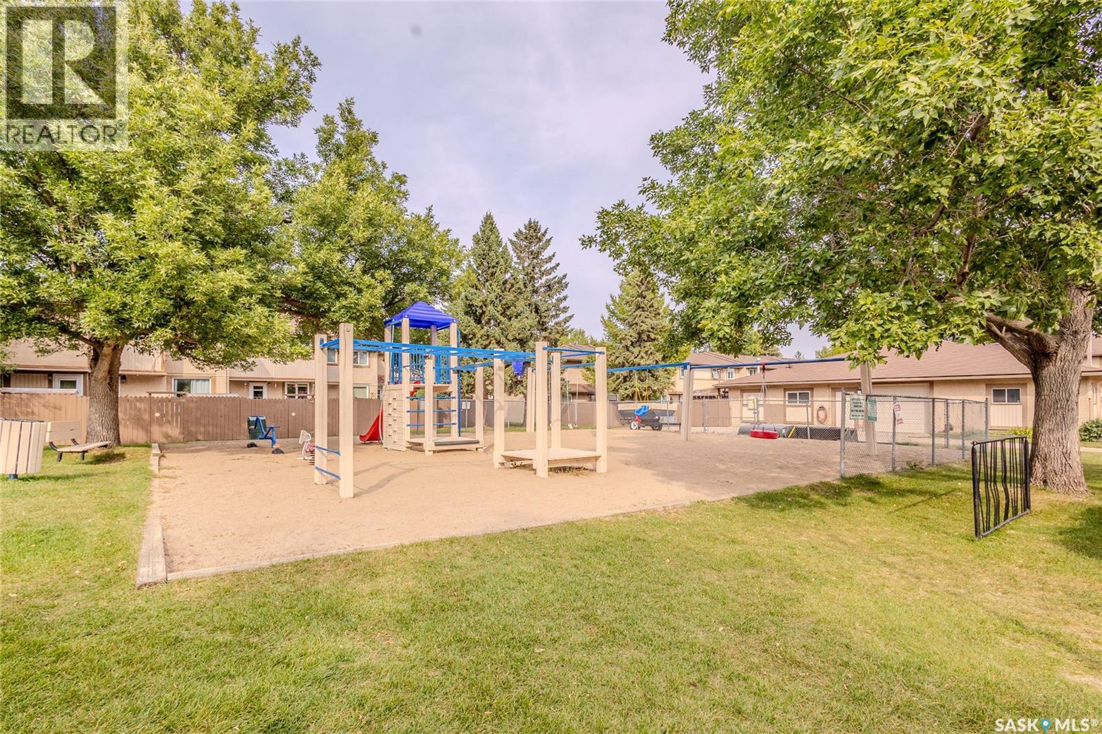 Single Family House for Sale in   McKercher DRIVE Saskatoon 
