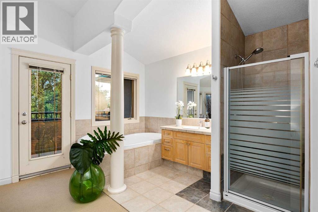 Single Family House for Sale in   Avenue NW West Hillhurst Calgary 