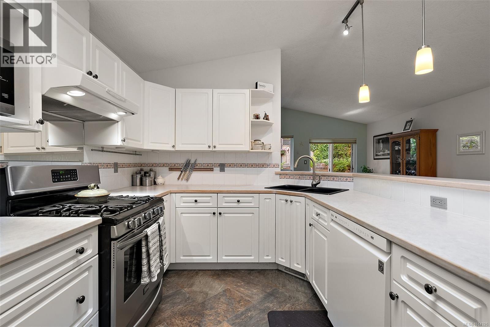 3224 Hillwood Rd, Duncan