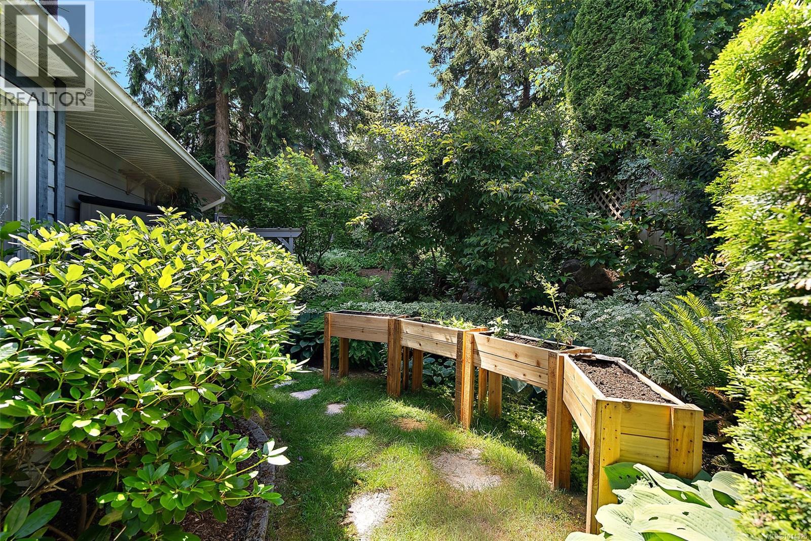 3224 Hillwood Rd, Duncan
