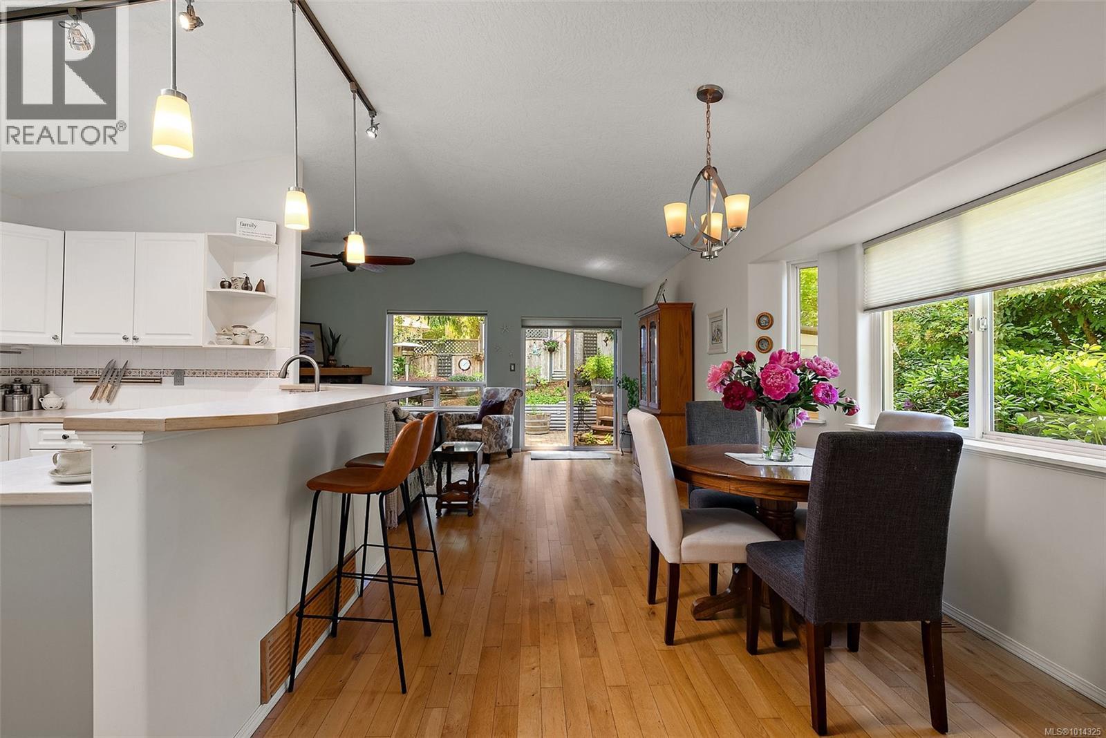 3224 Hillwood Rd, Duncan