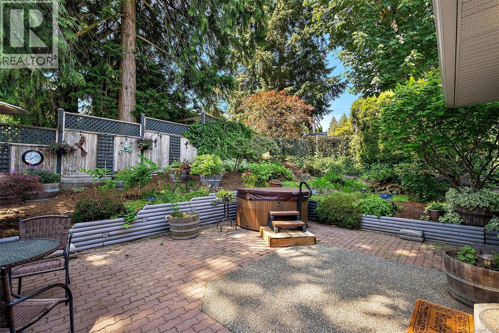 3224 Hillwood Rd, Duncan