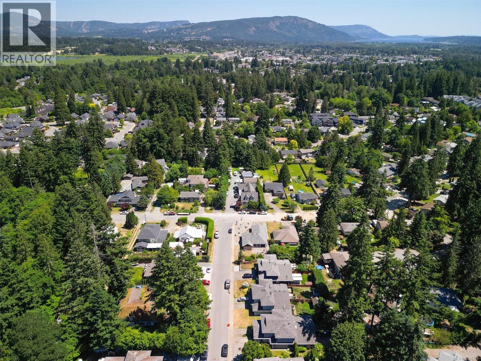 3224 Hillwood Rd, Duncan