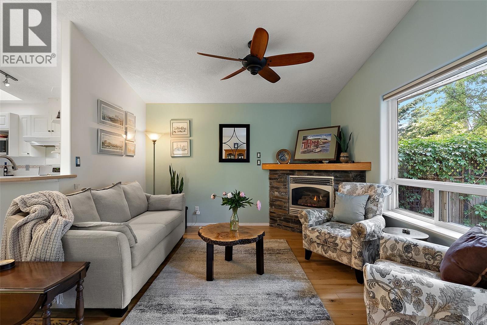 3224 Hillwood Rd, Duncan