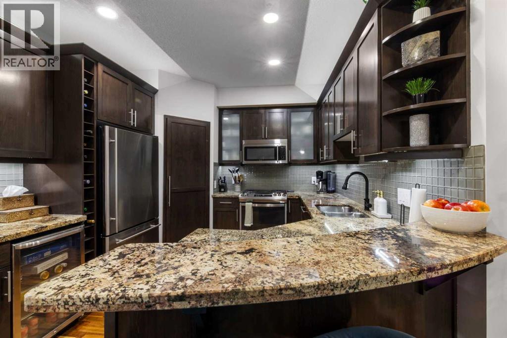 Single Family House for Sale in   Hemlock Crescent Spruce Cliff Calgary 