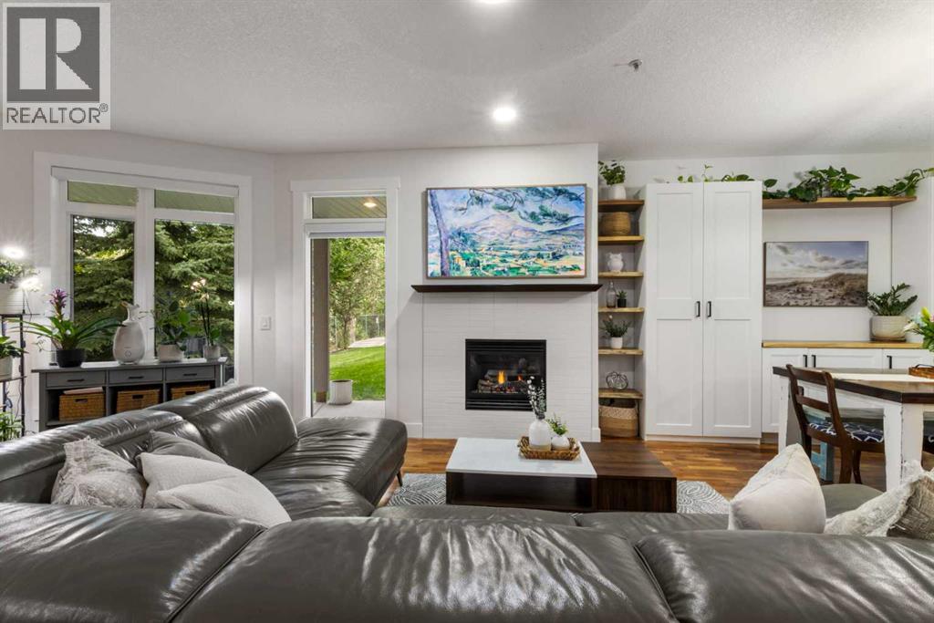 Single Family House for Sale in   Hemlock Crescent Spruce Cliff Calgary 