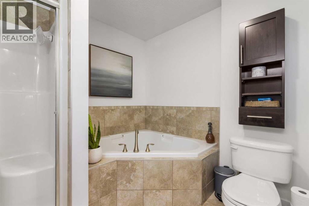 Single Family House for Sale in   Hemlock Crescent Spruce Cliff Calgary 