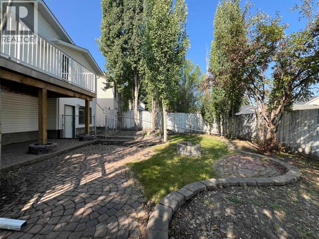 Single Family House Bi-level for Sale in  Harvest Glen Rise NE Harvest Hills Calgary 