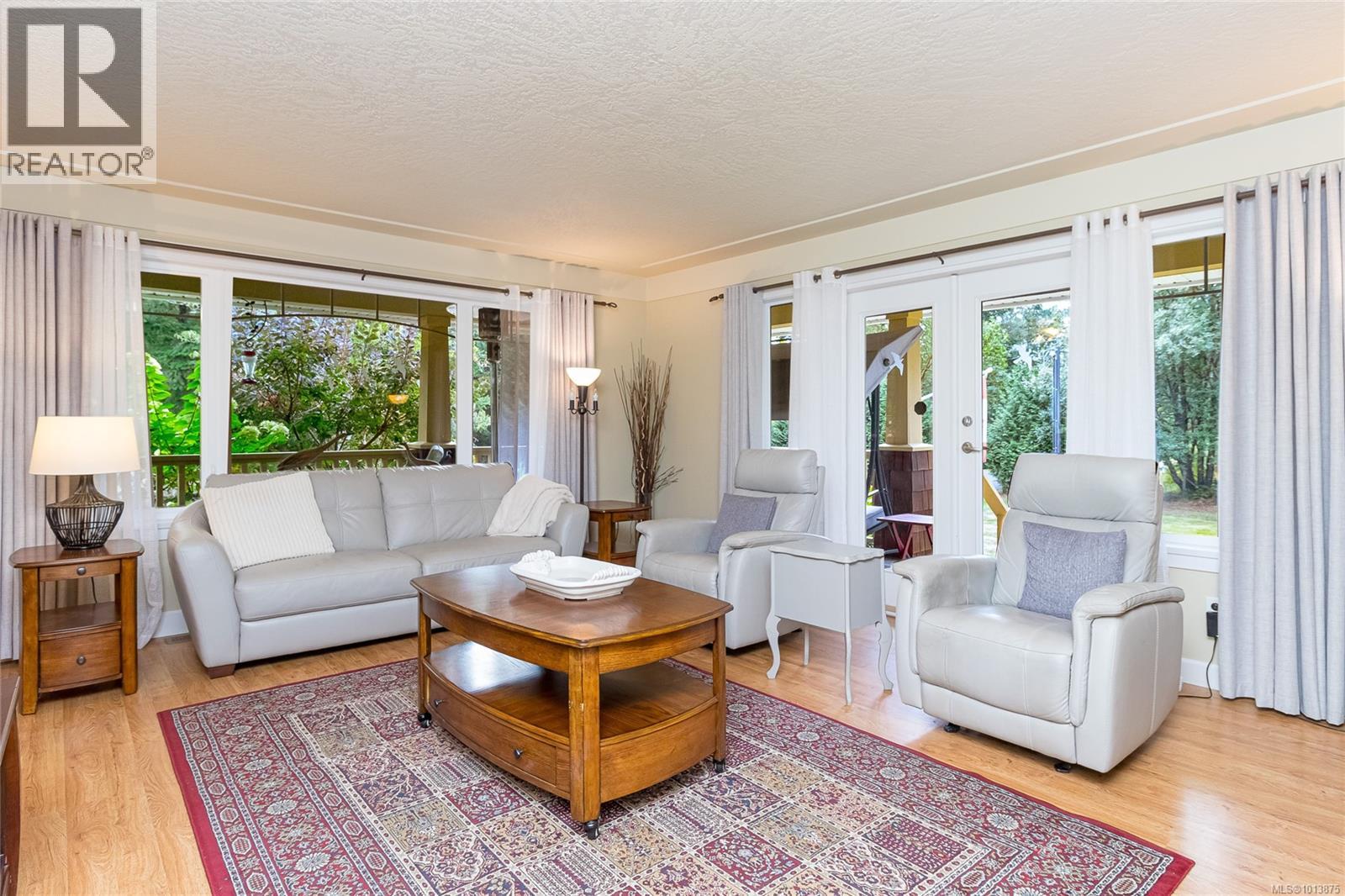  1896 Martin Place, Duncan