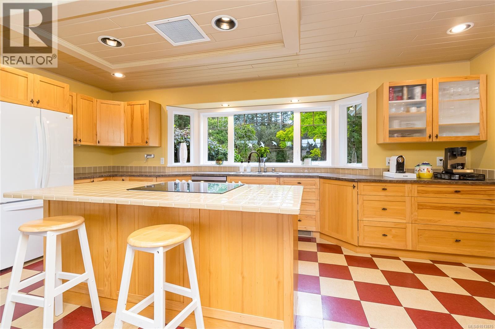  1896 Martin Place, Duncan