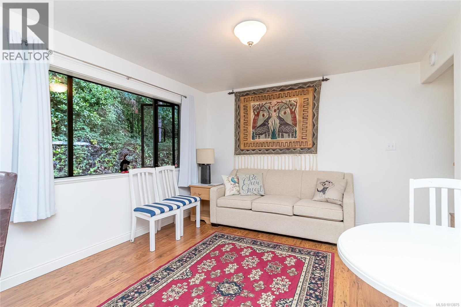  1896 Martin Place, Duncan
