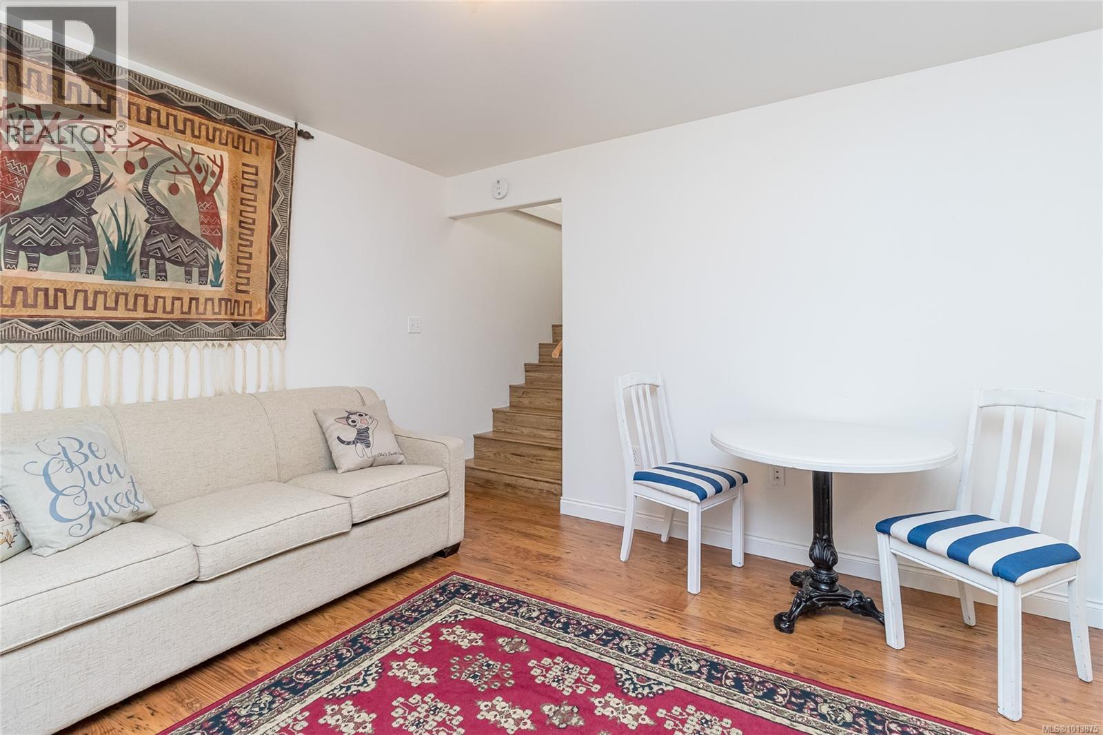  1896 Martin Place, Duncan