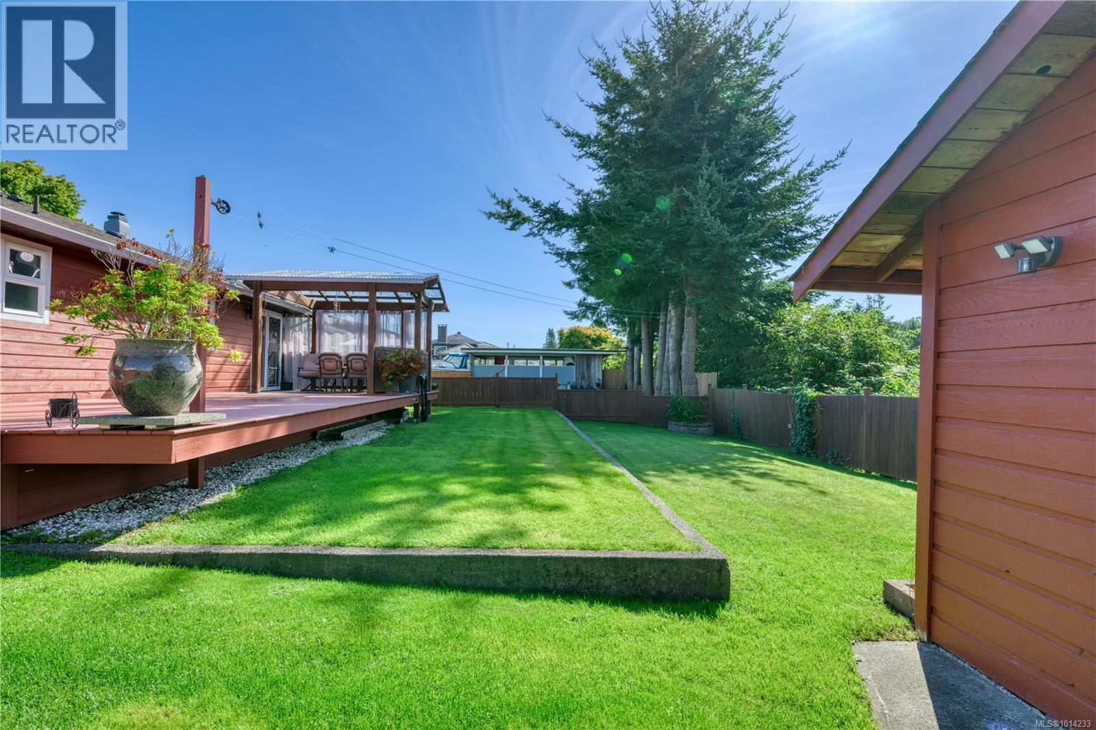 1875 Broughton Blvd, Port McNeill