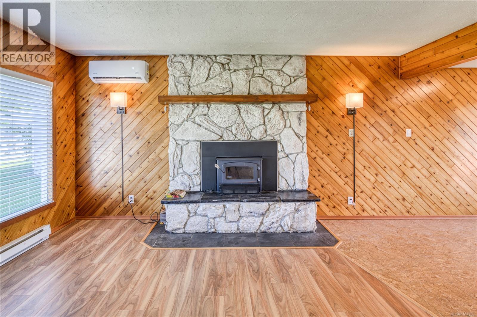 1875 Broughton Blvd, Port McNeill