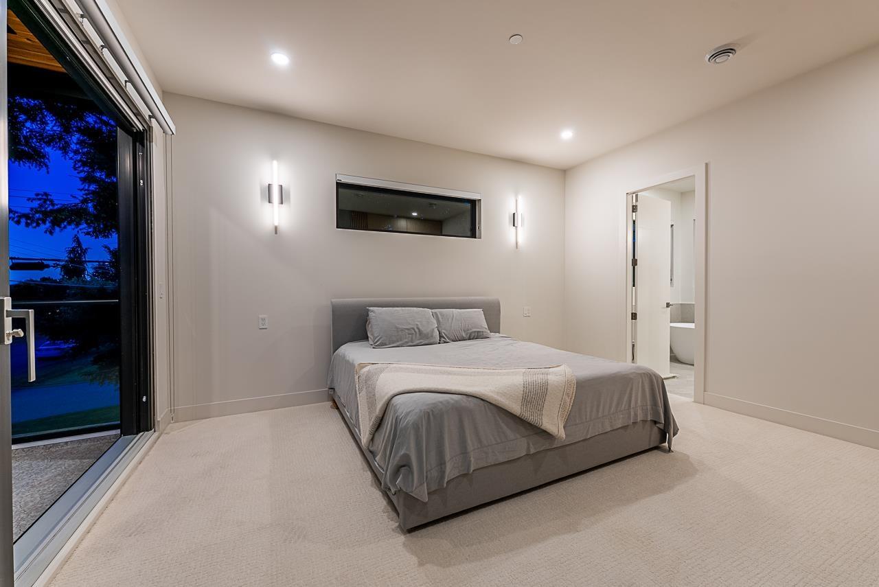 15911 CLIFF AVENUE, White Rock