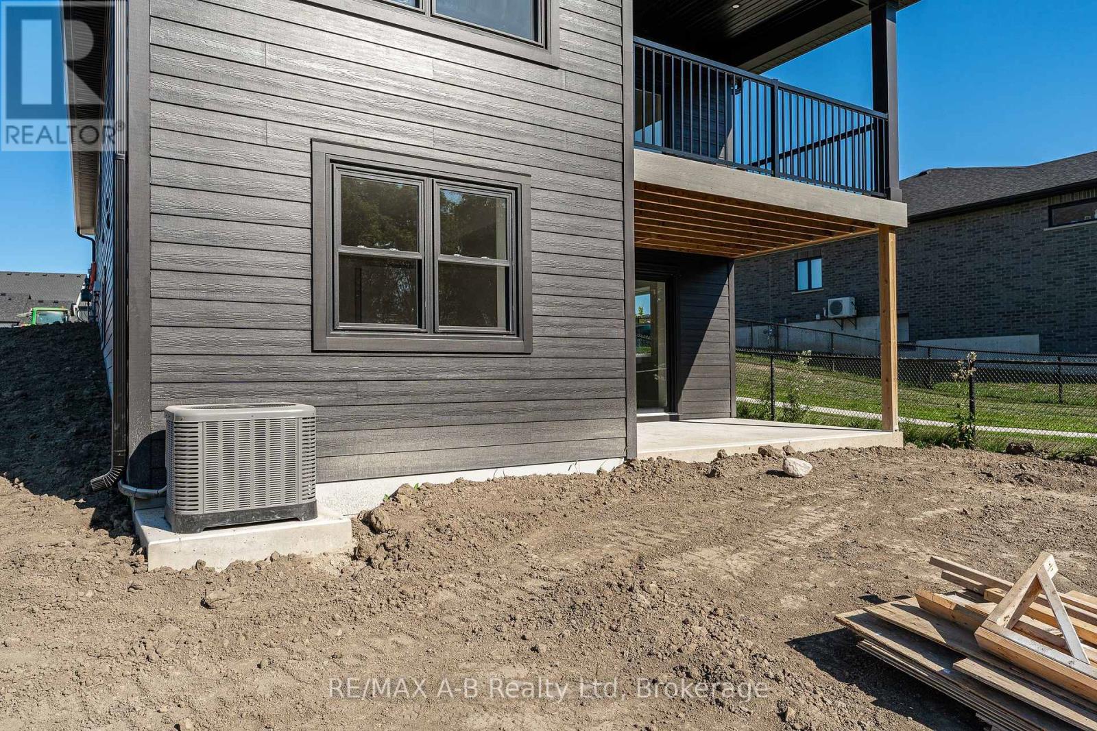 144 HOOPER STREET — photo 42