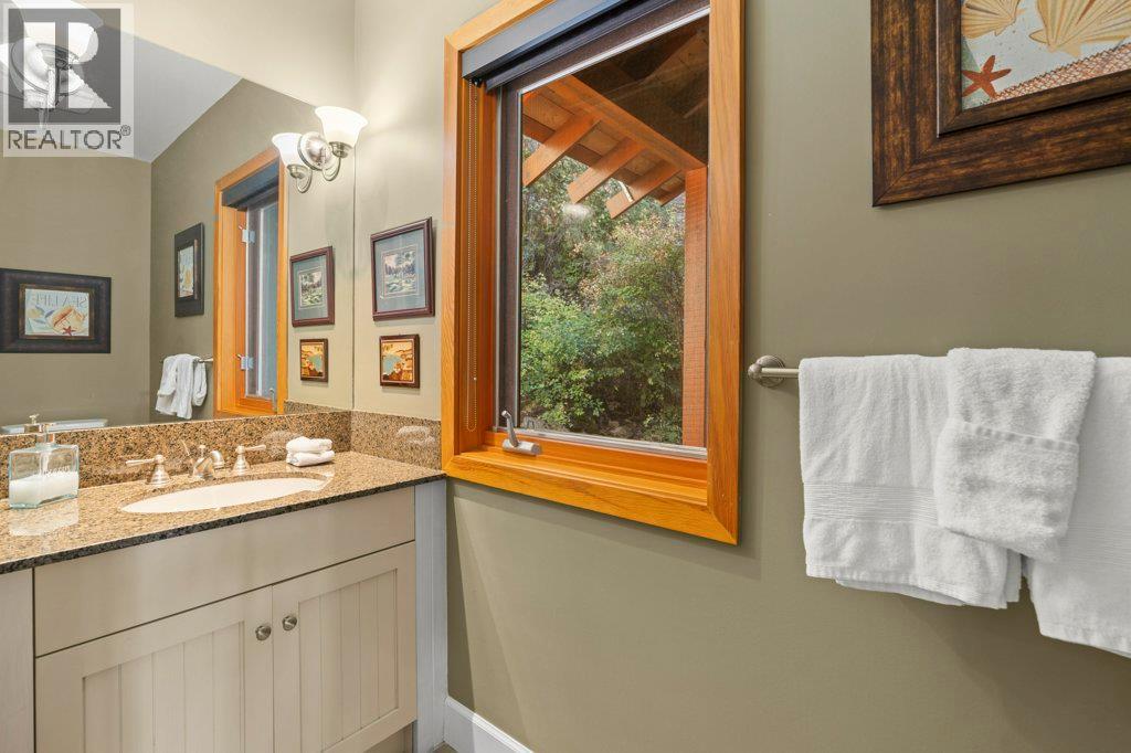 27 9845 Eastside Road, Vernon