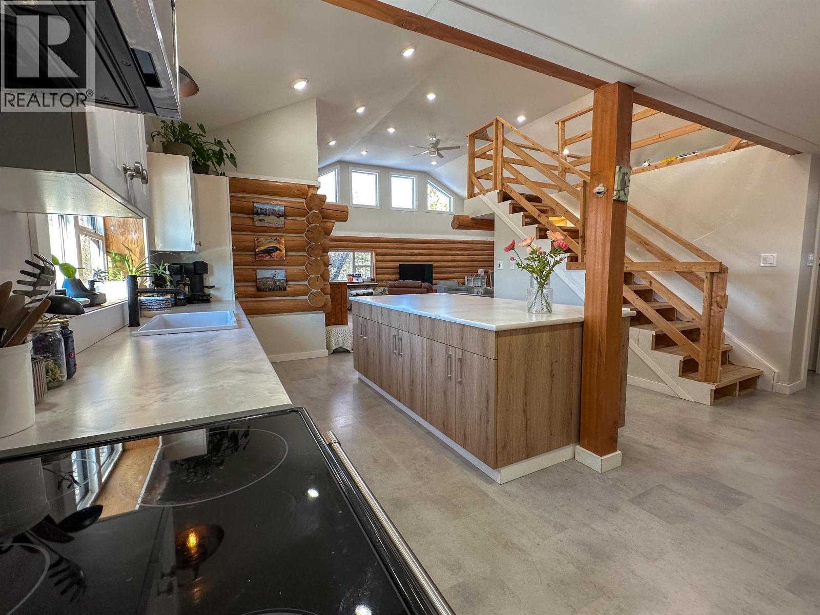 15053 NICKOL ROAD, Vanderhoof